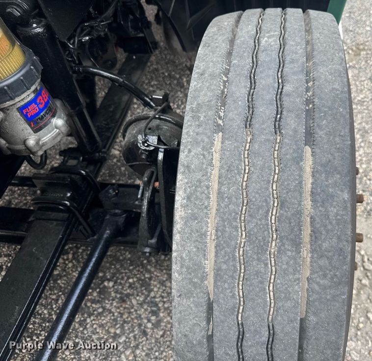 image for item EC3647 2020 International LT625 semi truck