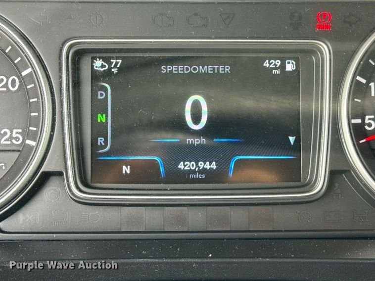 image for item EC3647 2020 International LT625 semi truck