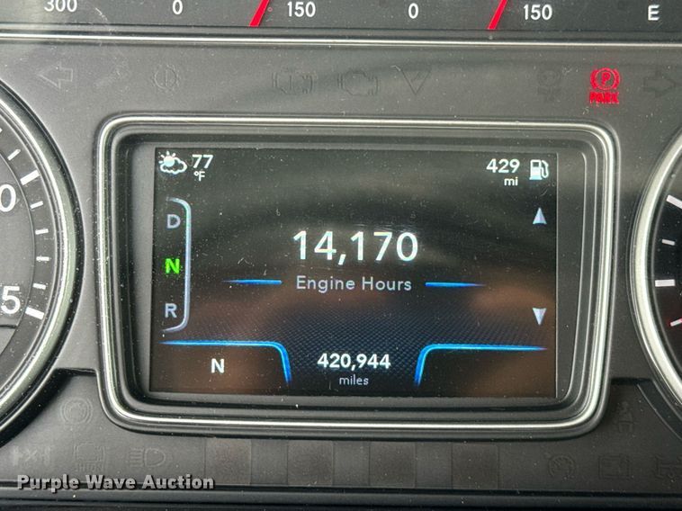 image for item EC3647 2020 International LT625 semi truck