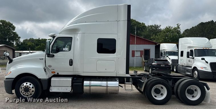 image for item EC3649 2020 International LT625 semi truck