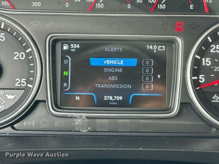 image for item EC3649 2020 International LT625 semi truck