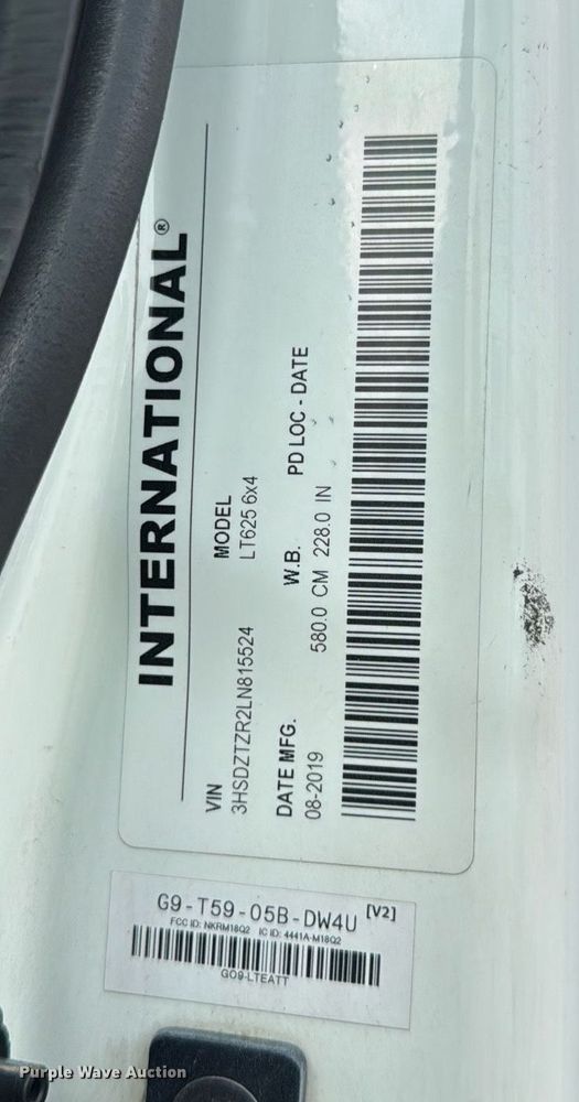 image for item EC3649 2020 International LT625 semi truck