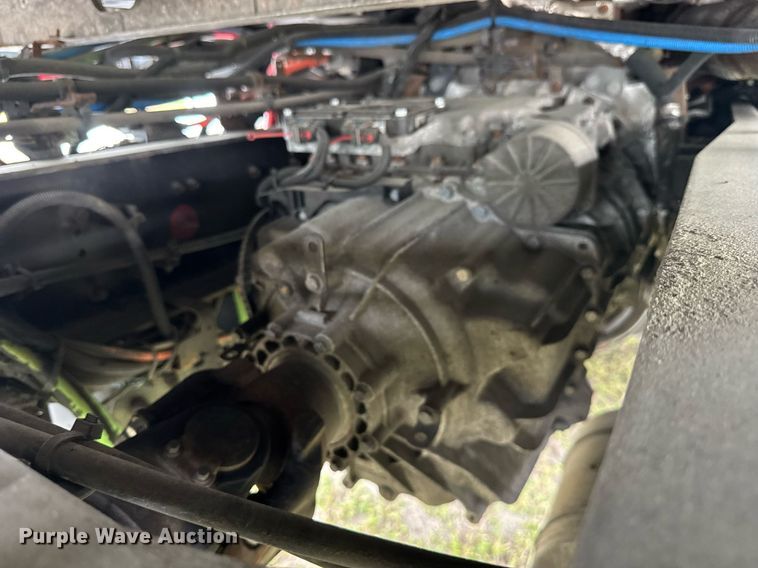 image for item EC3651 2019 International LT625 semi truck