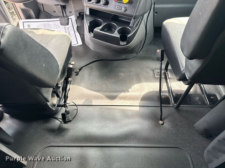 image for item EC3651 2019 International LT625 semi truck