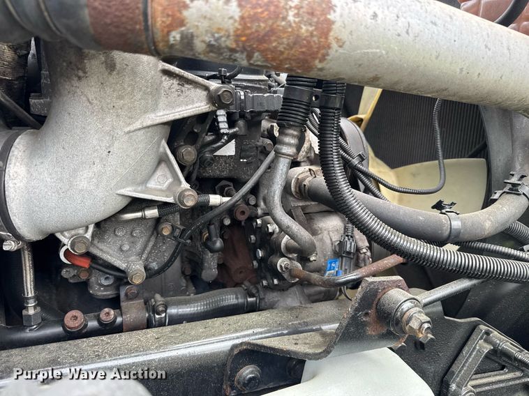 image for item EC3651 2019 International LT625 semi truck