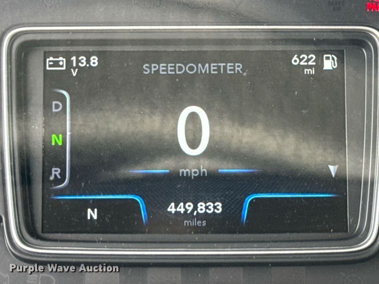 image for item EC3651 2019 International LT625 semi truck