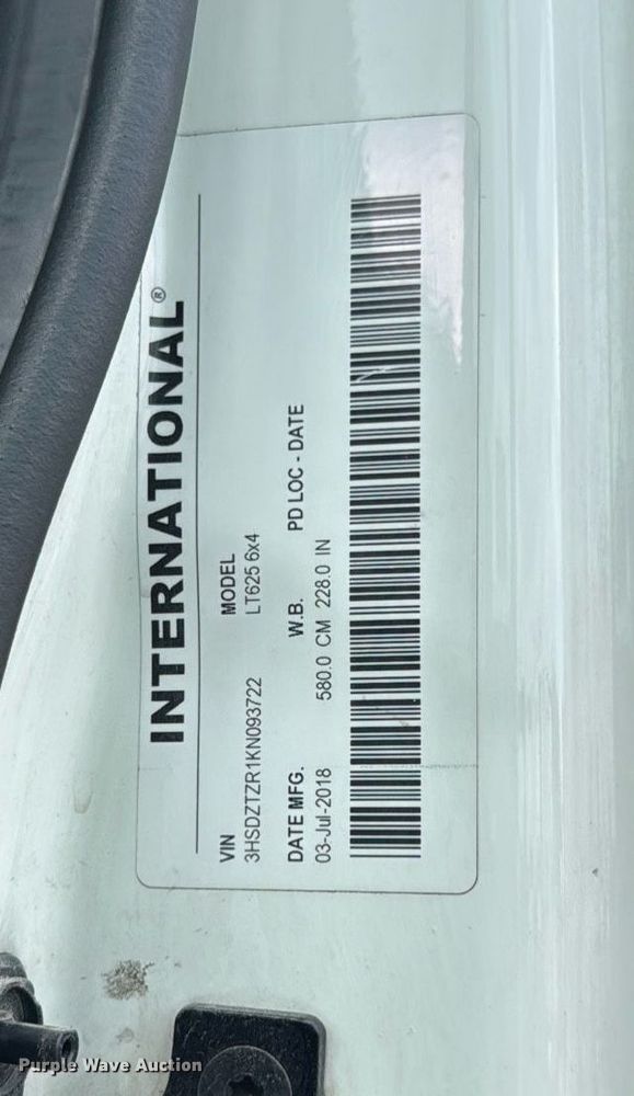 image for item EC3651 2019 International LT625 semi truck