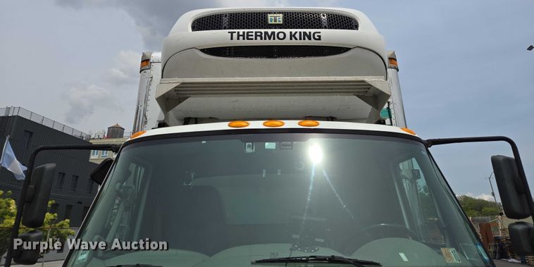 image for item EC4272 2018 International 4300  refrigerated truck