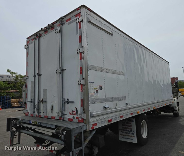 image for item EC4272 2018 International 4300  refrigerated truck