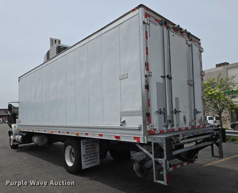 image for item EC4272 2018 International 4300  refrigerated truck