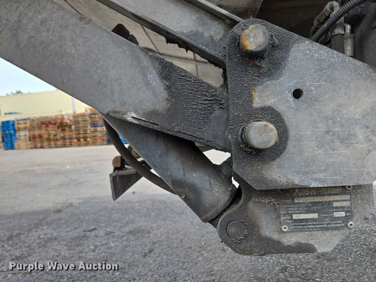 image for item EC4272 2018 International 4300  refrigerated truck