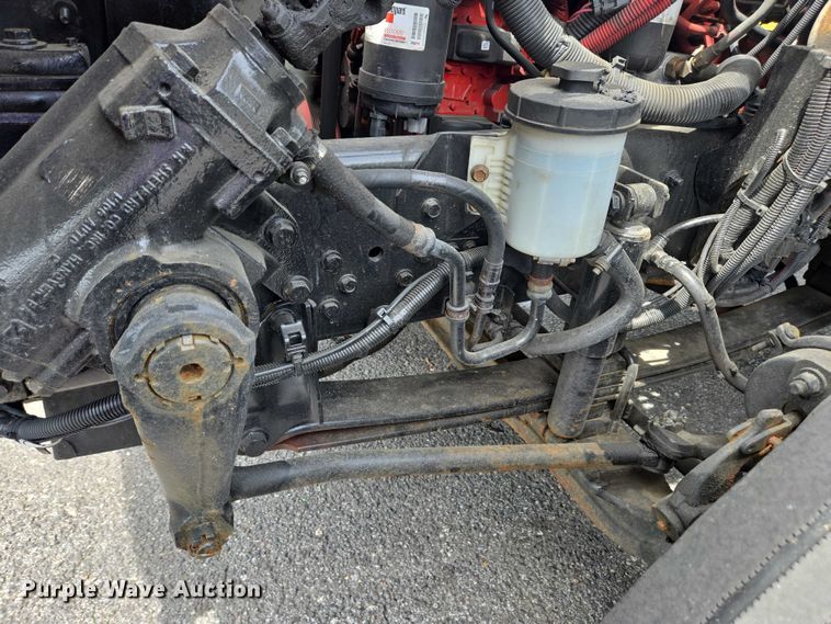 image for item EC4272 2018 International 4300  refrigerated truck