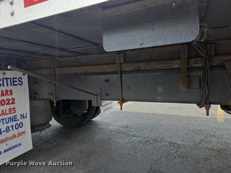 image for item EC4272 2018 International 4300  refrigerated truck