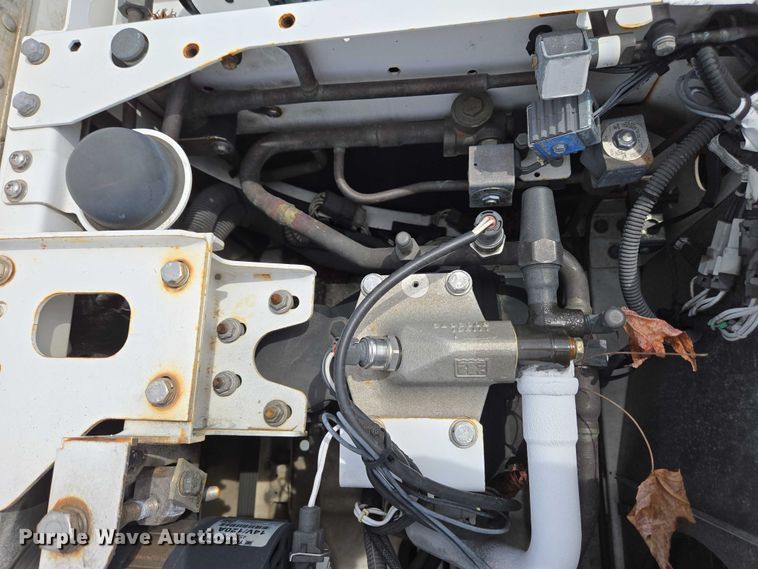 image for item EC4272 2018 International 4300  refrigerated truck