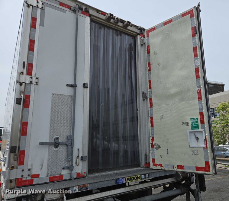 image for item EC4272 2018 International 4300  refrigerated truck
