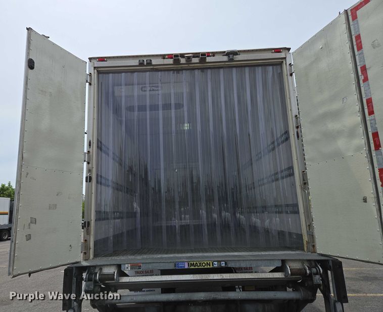 image for item EC4272 2018 International 4300  refrigerated truck
