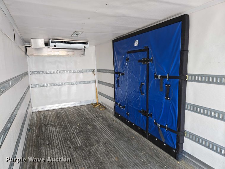 image for item EC4272 2018 International 4300  refrigerated truck