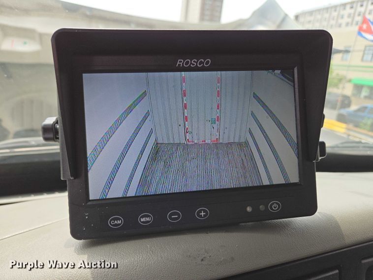 image for item EC4272 2018 International 4300  refrigerated truck