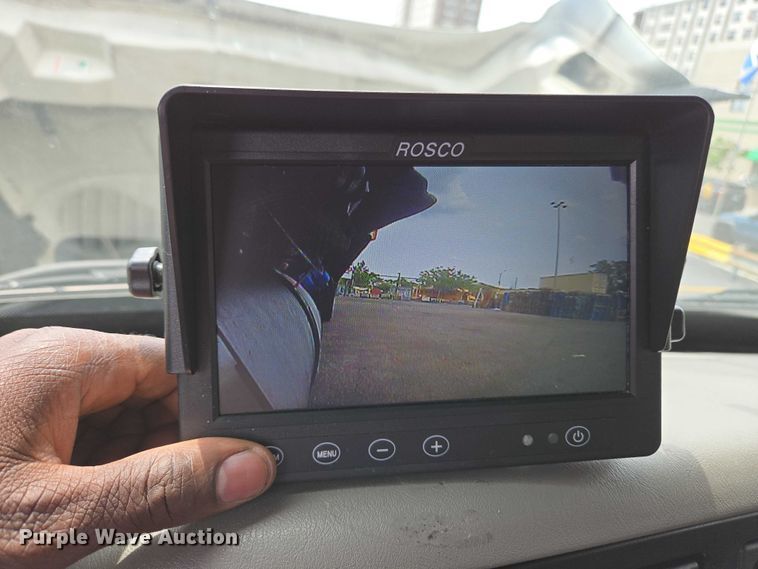 image for item EC4272 2018 International 4300  refrigerated truck