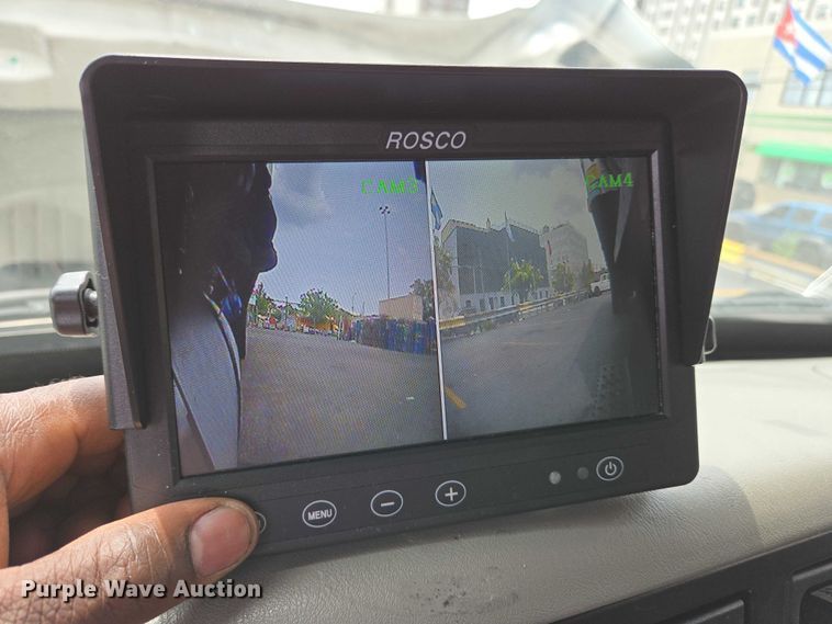 image for item EC4272 2018 International 4300  refrigerated truck