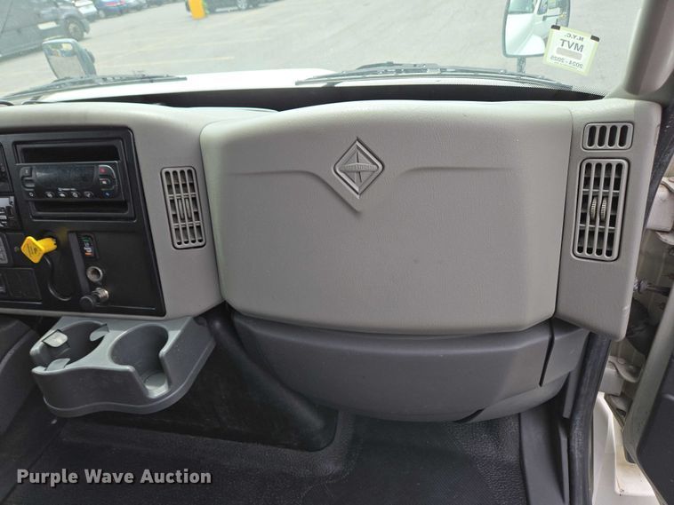 image for item EC4272 2018 International 4300  refrigerated truck