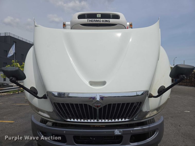 image for item EC4272 2018 International 4300  refrigerated truck