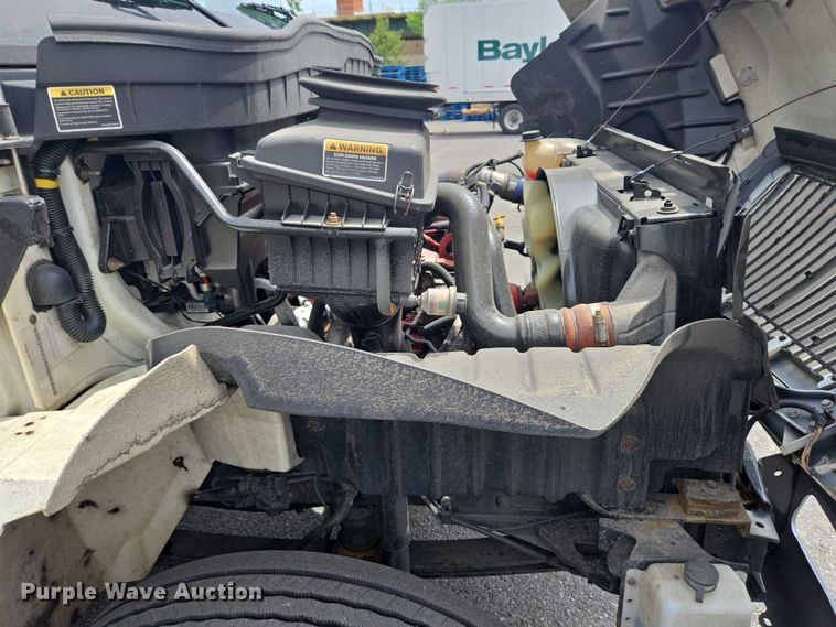 image for item EC4272 2018 International 4300  refrigerated truck