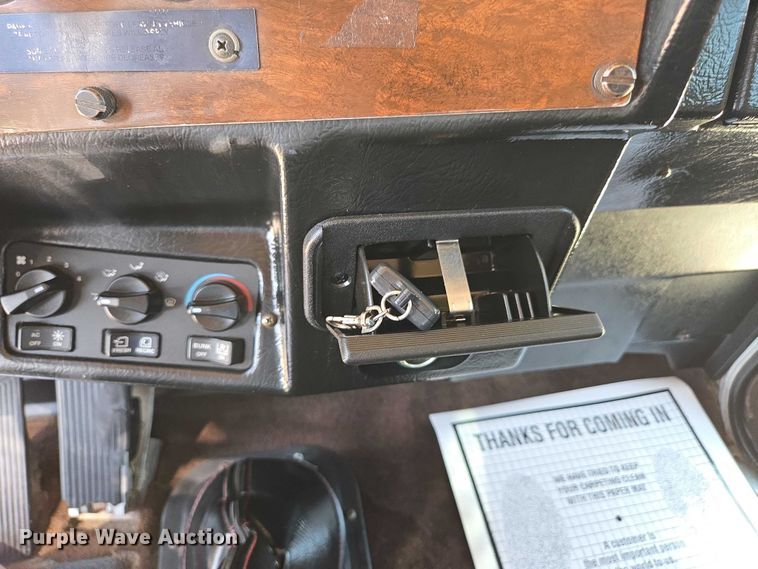 image for item ED2036 1996 Peterbilt 379 semi truck