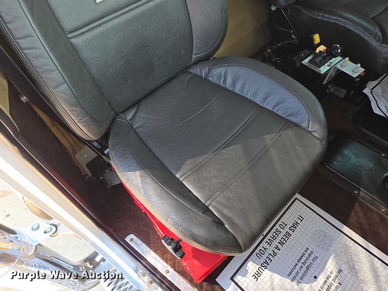 image for item ED2036 1996 Peterbilt 379 semi truck