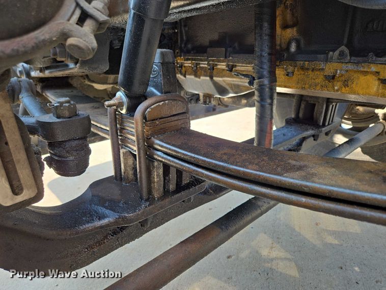 image for item ED2036 1996 Peterbilt 379 semi truck