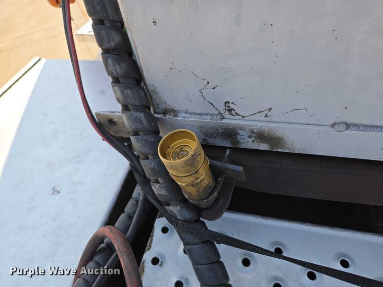 image for item ED2037 2015 Freightliner Cascadia semi truck