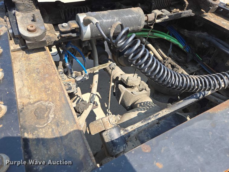 image for item ED2037 2015 Freightliner Cascadia semi truck