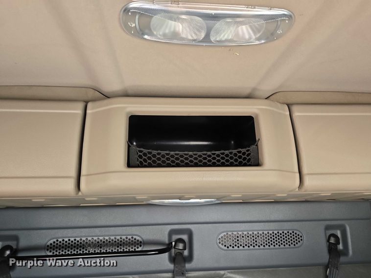 image for item ED2037 2015 Freightliner Cascadia semi truck