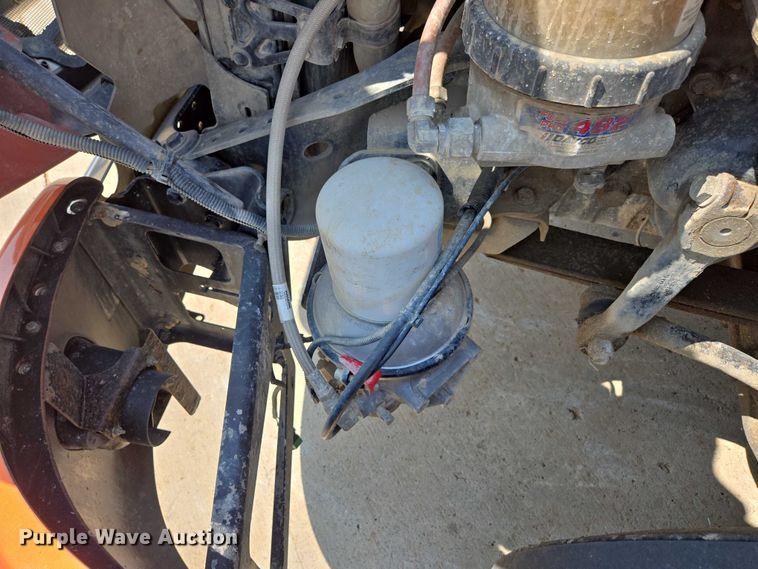 image for item ED2037 2015 Freightliner Cascadia semi truck