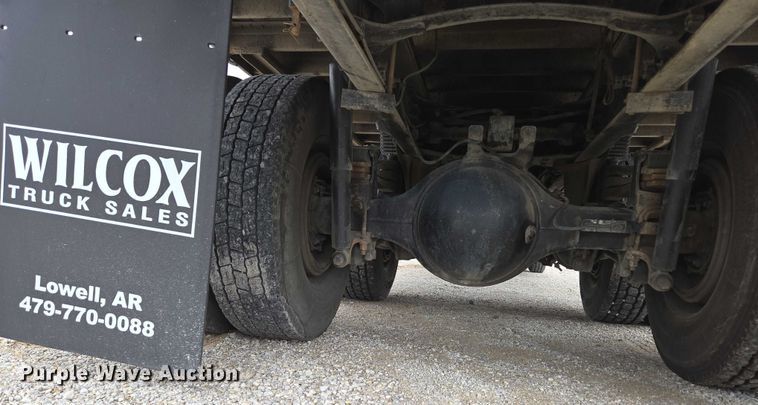 image for item ED2044 2007 Freightliner Columbia flatbed truck