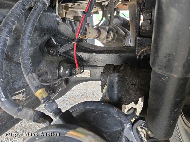 image for item ED2044 2007 Freightliner Columbia flatbed truck