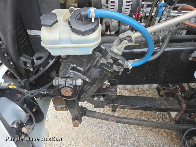 image for item ED2044 2007 Freightliner Columbia flatbed truck