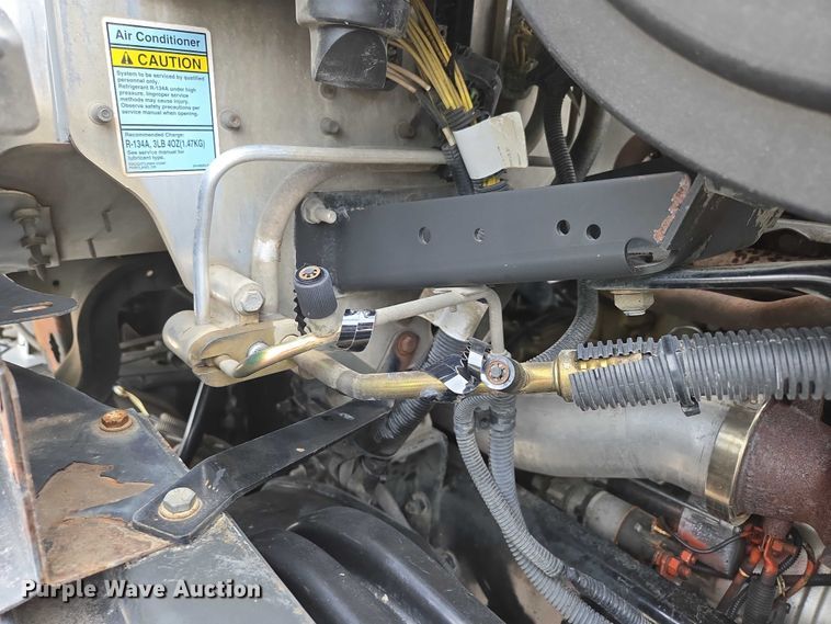 image for item ED2044 2007 Freightliner Columbia flatbed truck