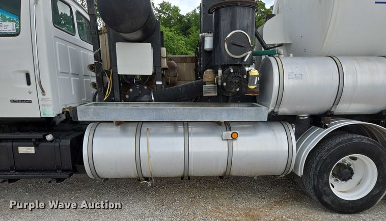 image for item ED2045 2002 Sterling L-Line sewer jetter truck