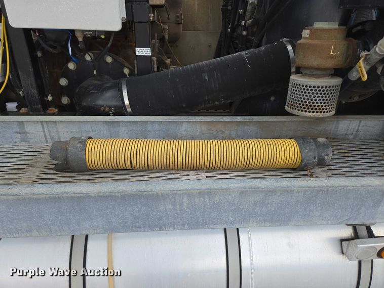 image for item ED2045 2002 Sterling L-Line sewer jetter truck