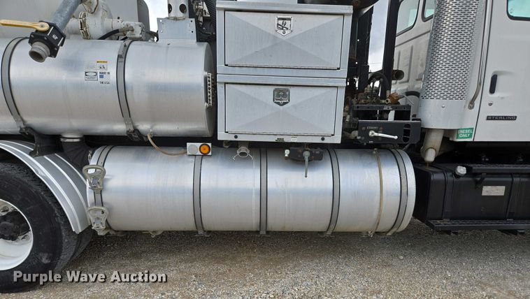 image for item ED2045 2002 Sterling L-Line sewer jetter truck