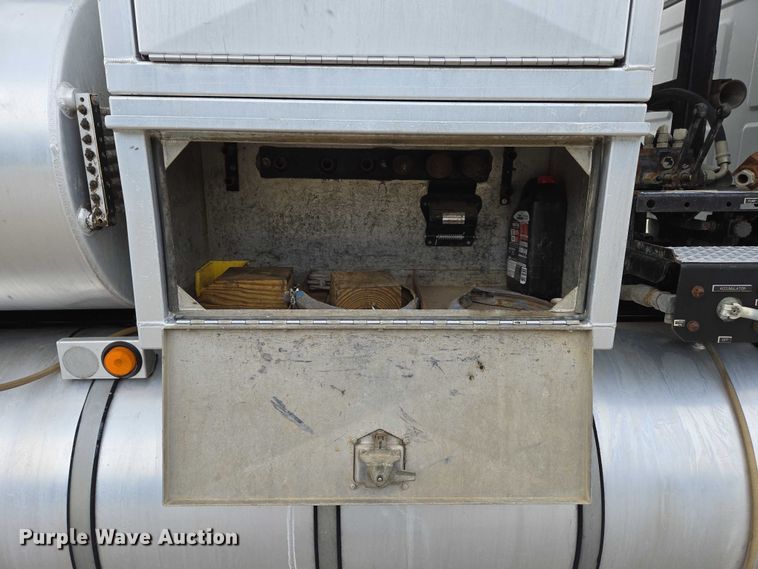 image for item ED2045 2002 Sterling L-Line sewer jetter truck