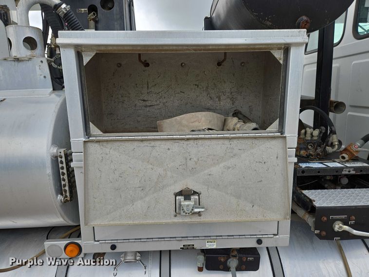 image for item ED2045 2002 Sterling L-Line sewer jetter truck