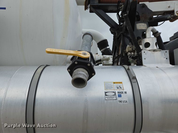 image for item ED2045 2002 Sterling L-Line sewer jetter truck