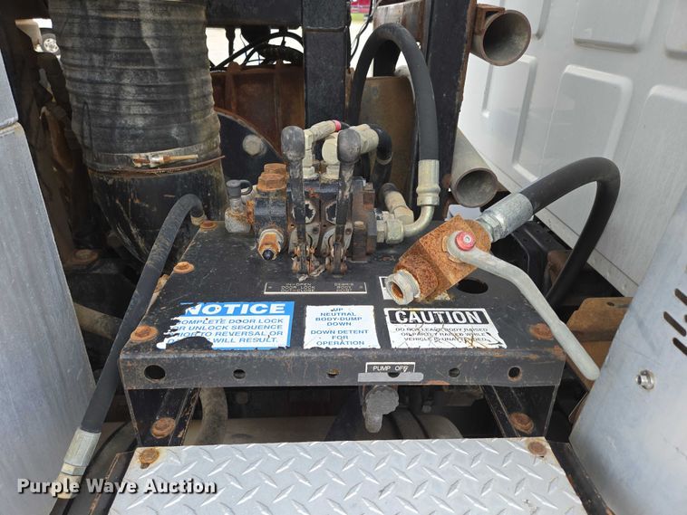 image for item ED2045 2002 Sterling L-Line sewer jetter truck