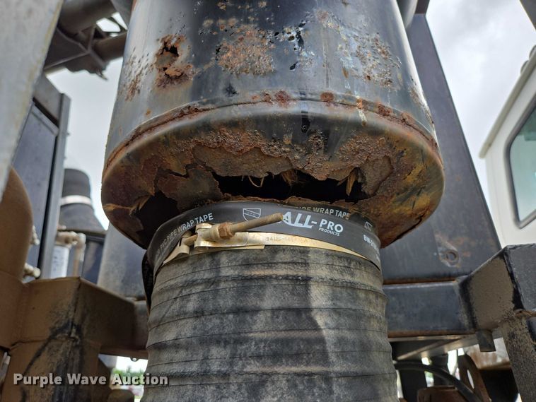 image for item ED2045 2002 Sterling L-Line sewer jetter truck