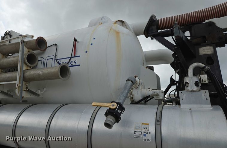 image for item ED2045 2002 Sterling L-Line sewer jetter truck