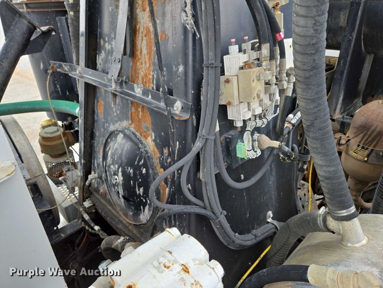 image for item ED2045 2002 Sterling L-Line sewer jetter truck