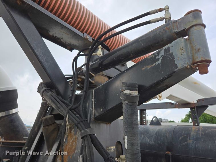 image for item ED2045 2002 Sterling L-Line sewer jetter truck