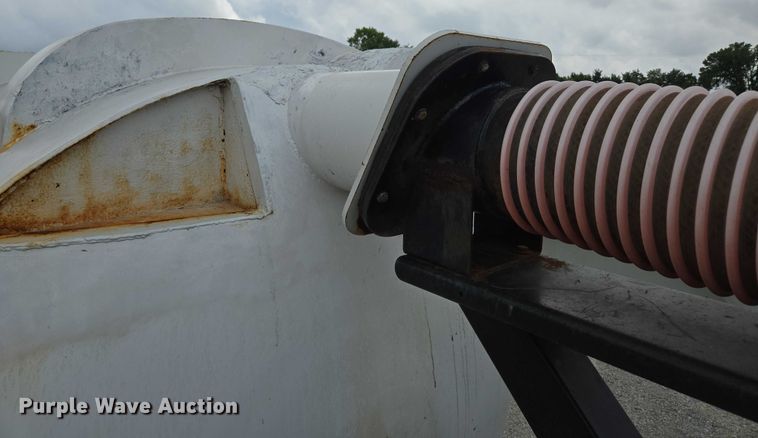 image for item ED2045 2002 Sterling L-Line sewer jetter truck